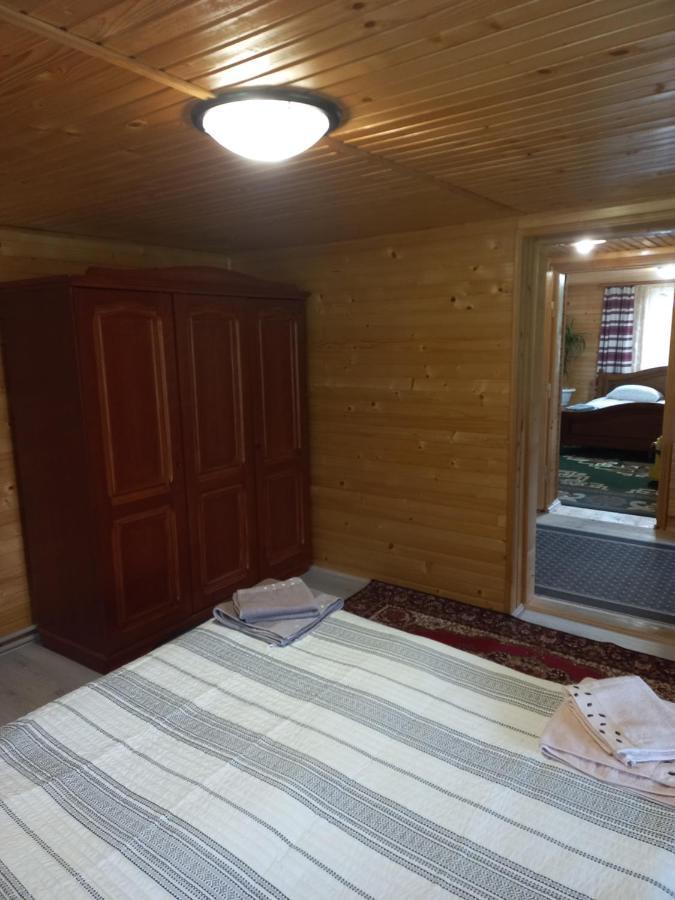Садиба Федорчуків За Рікою Sheshory Exterior photo